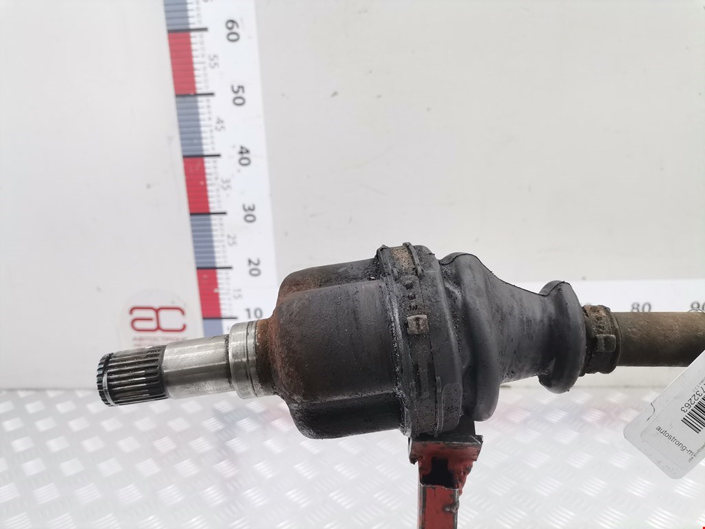 Полуось (привод, приводной вал) передняя левая FORD Mondeo III 2000-2007