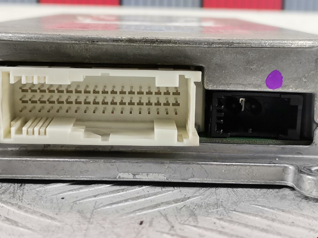 Усилитель антенны BMW 3er E90/E91 2005-2012