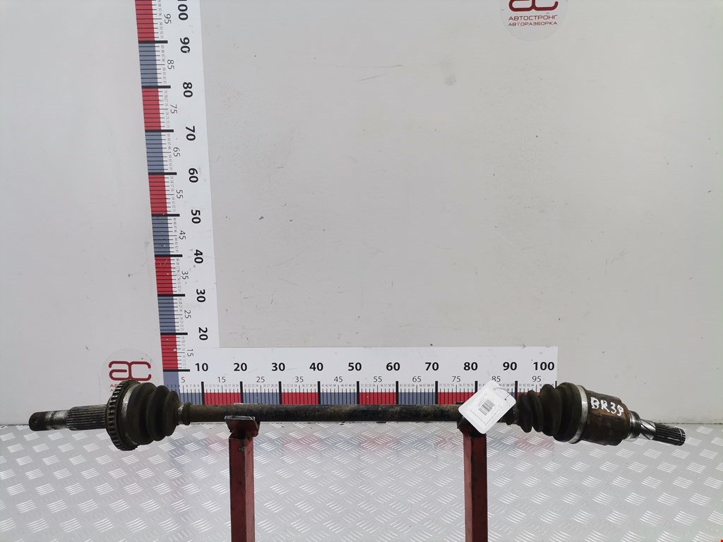 Полуось (привод, приводной вал) задняя правая NISSAN X-Trail T30 2000-2007