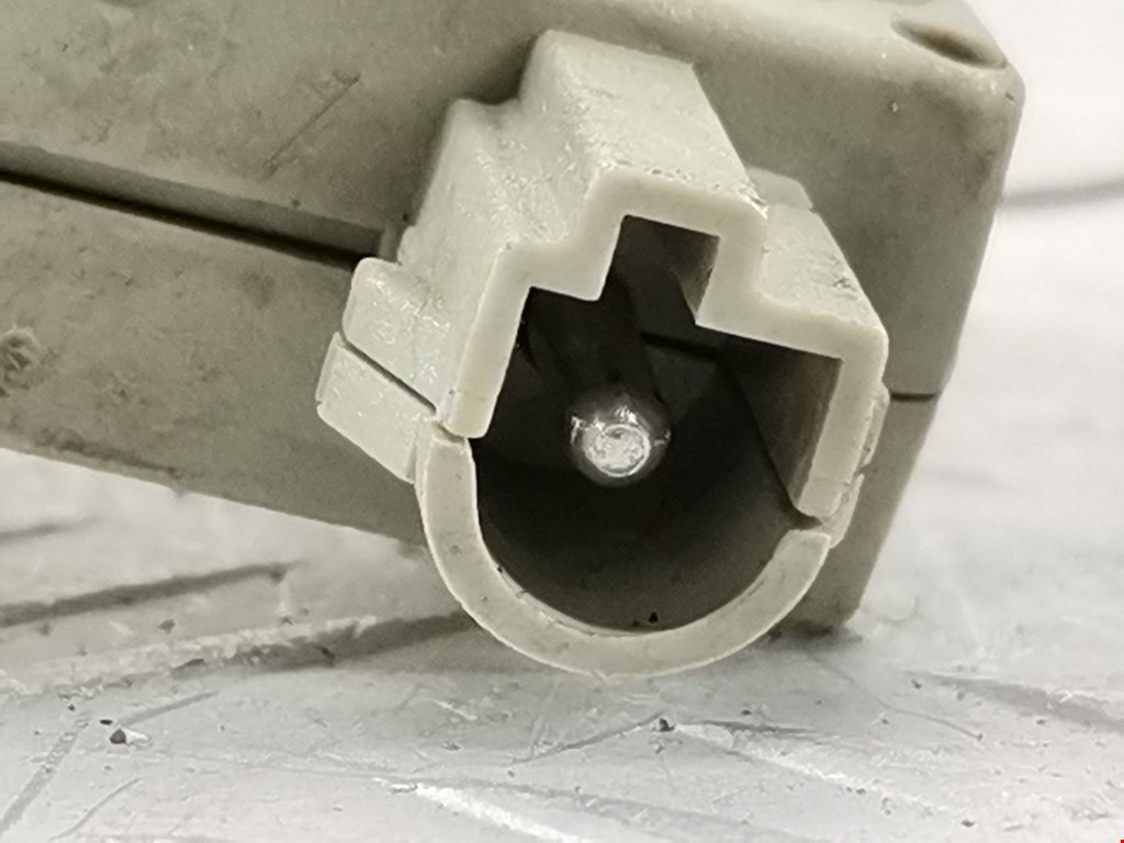 Усилитель антенны BMW 3er E90/E91 2005-2012