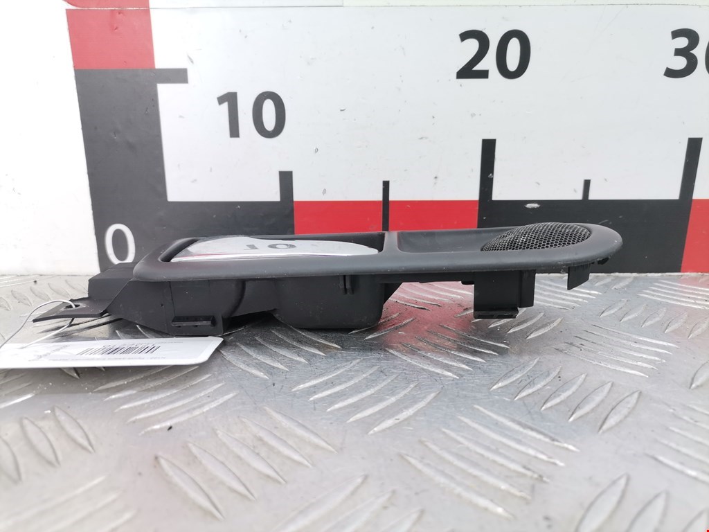 Ручка дверная задняя внутренняя левая VOLKSWAGEN Passat B5 1997-2005