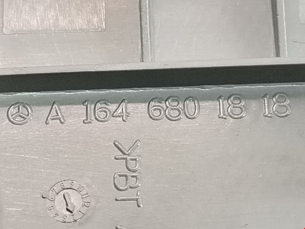 Дисплей информационный (компьютера) MERCEDES-BENZ M-Class W164 ML 2005-2011