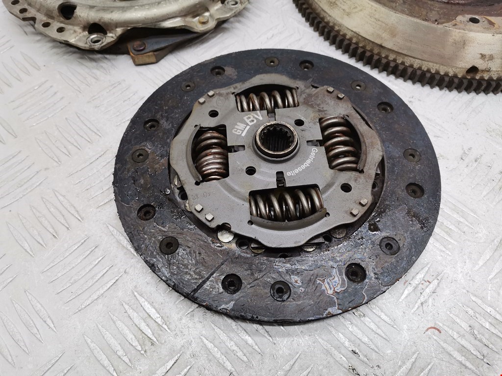 Маховик (демпфер сцепления) OPEL Astra G 1998-2005