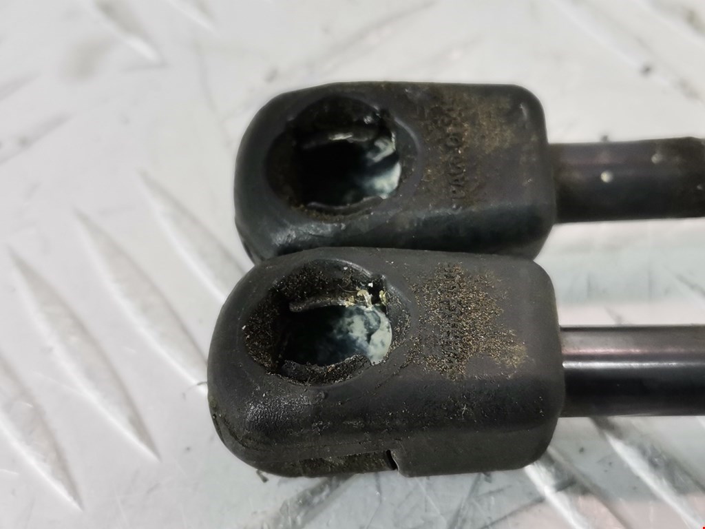 Амортизатор крышки (двери) багажника OPEL Meriva B 2010-2018