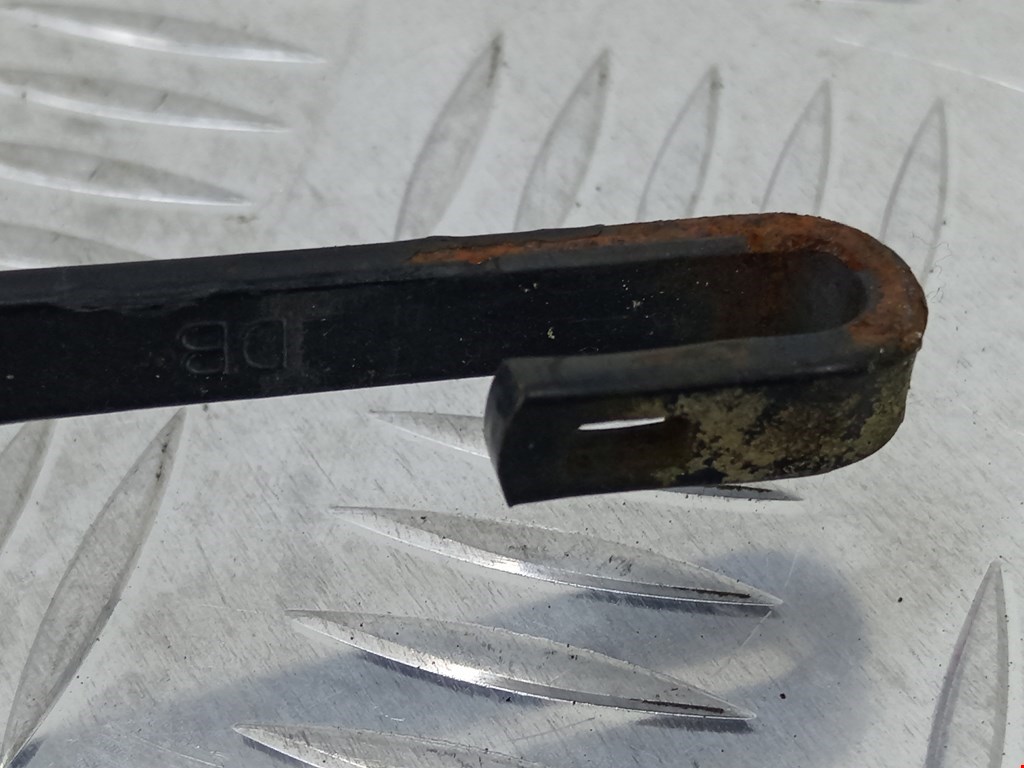 Поводок дворников передний левый/ правый NISSAN Altima L32A 2007-2012