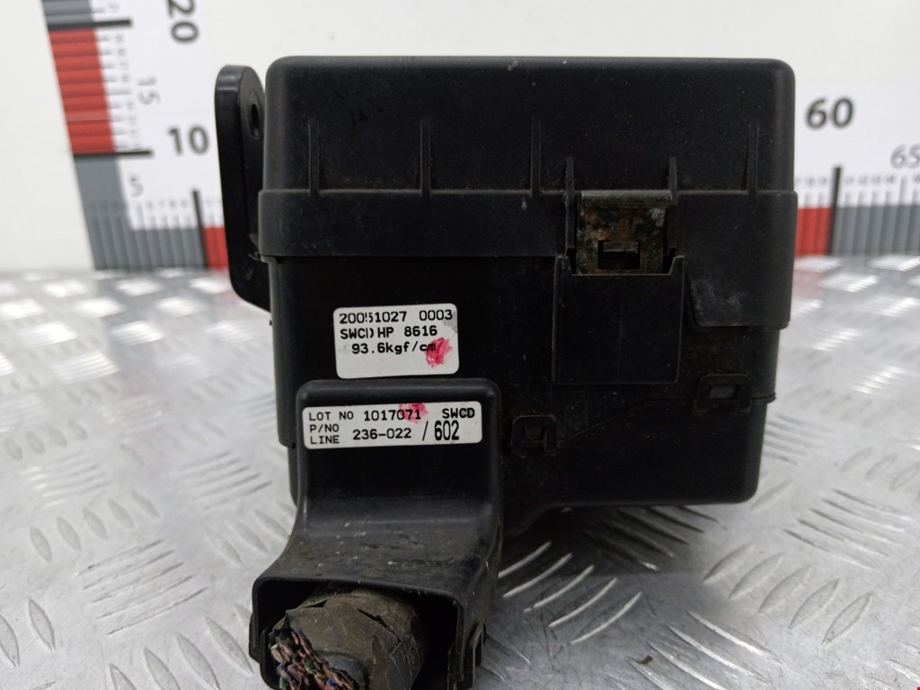 Датчик уровня в бачок омывателя HYUNDAI Terracan 2001-2006