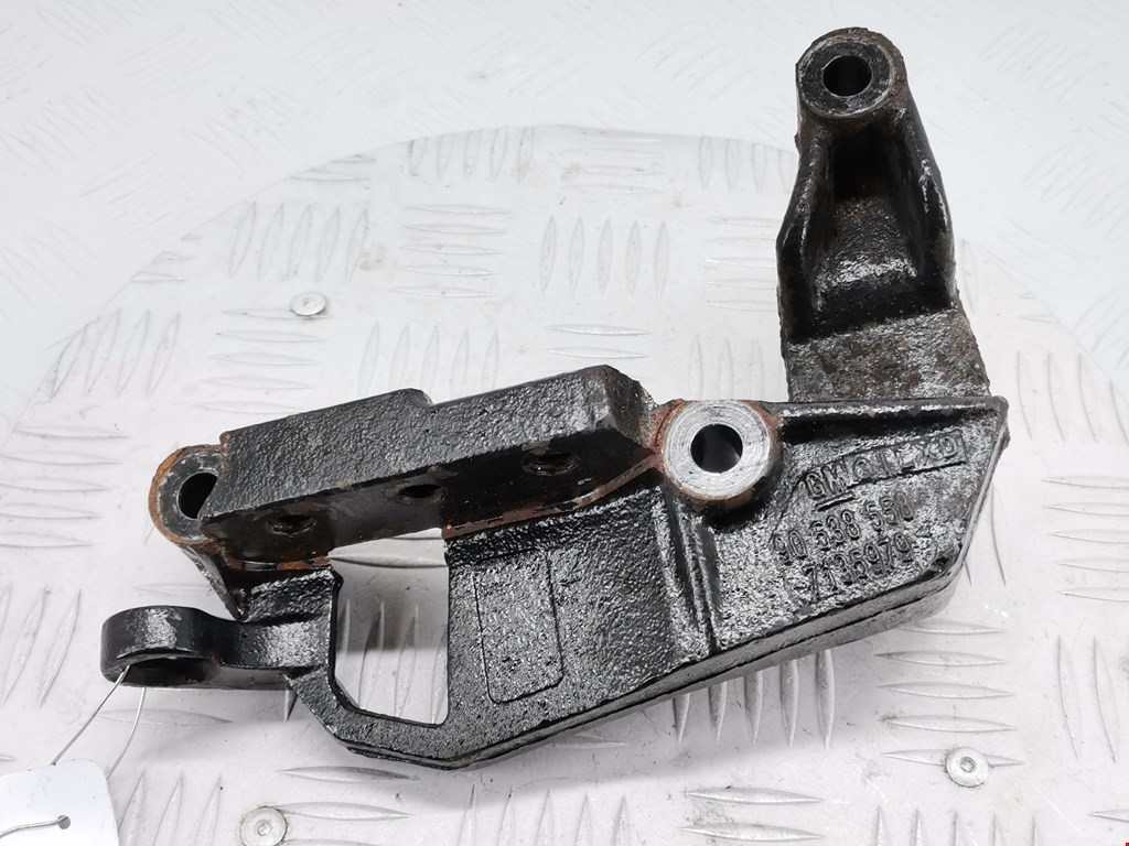 Кронштейн (крепление лапа) двигателя Opel Zafira A (1999-2006)