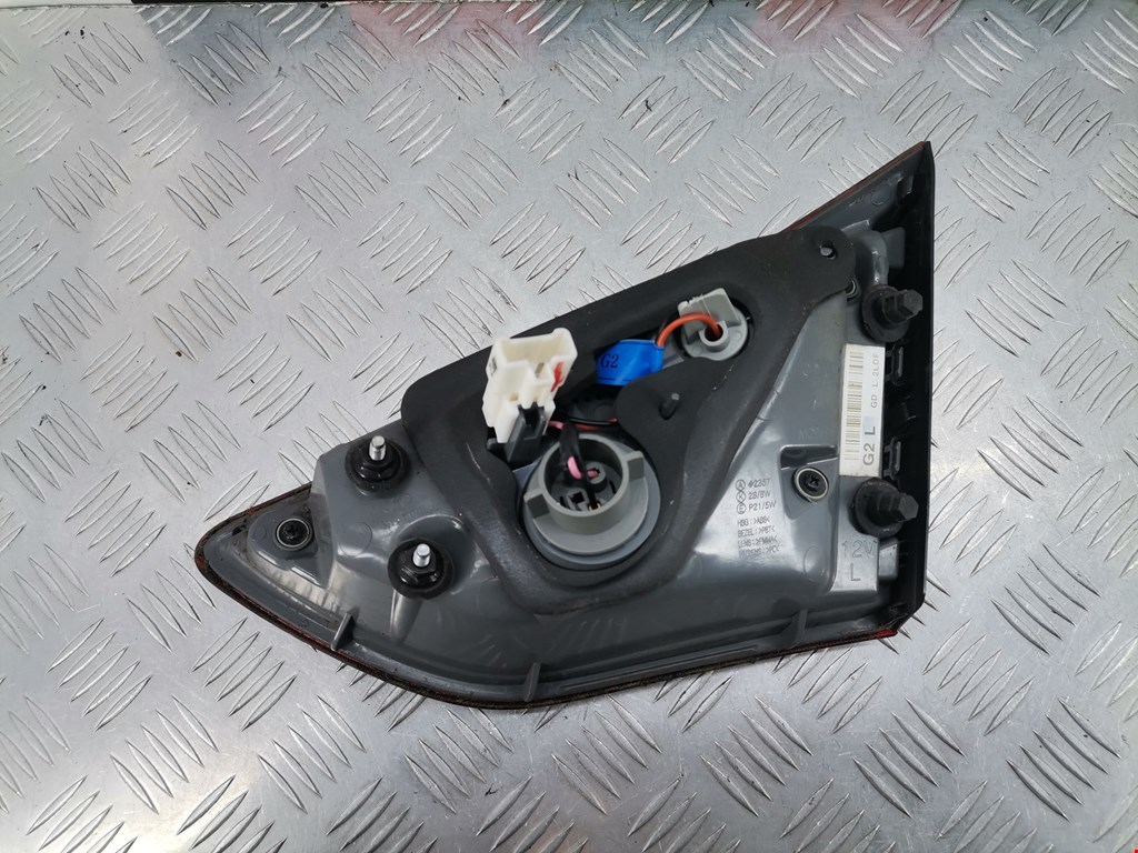 Фонарь задний внутренний левый HYUNDAI i30 2012-2017