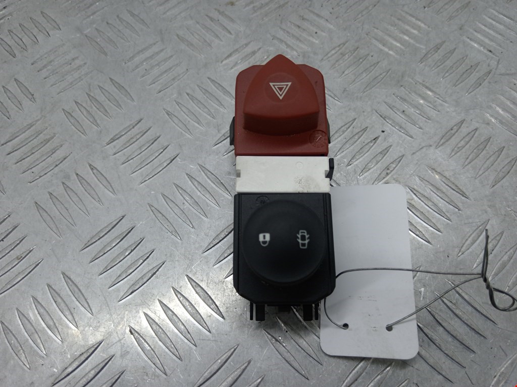 Кнопка аварийной сигнализации (аварийки) RENAULT Scenic II 2003-2010