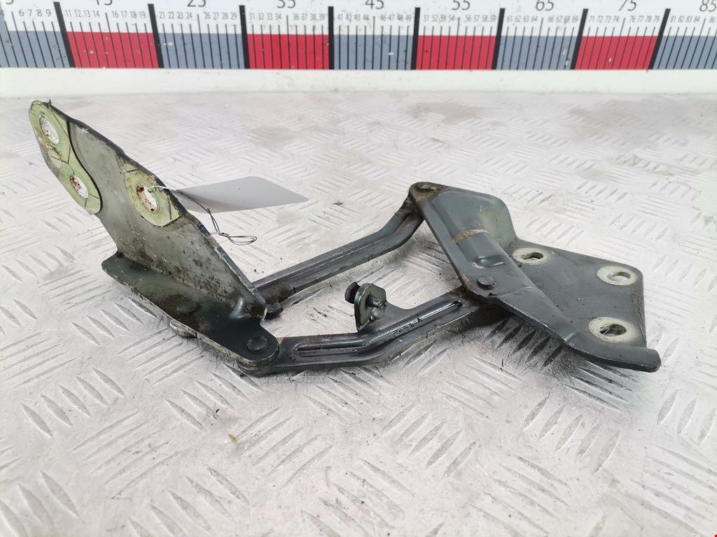 Петля капота левая/правая VOLKSWAGEN Touareg 2002-2010