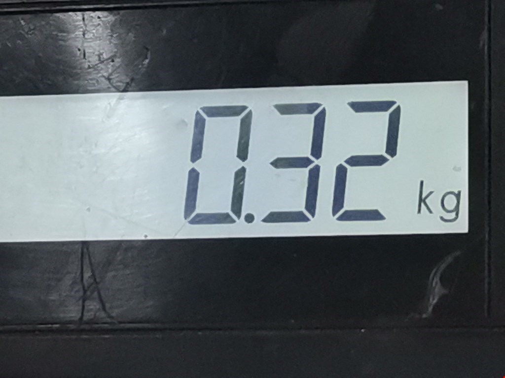 Амортизатор крышки (двери) багажника VOLKSWAGEN Touareg 2002-2010