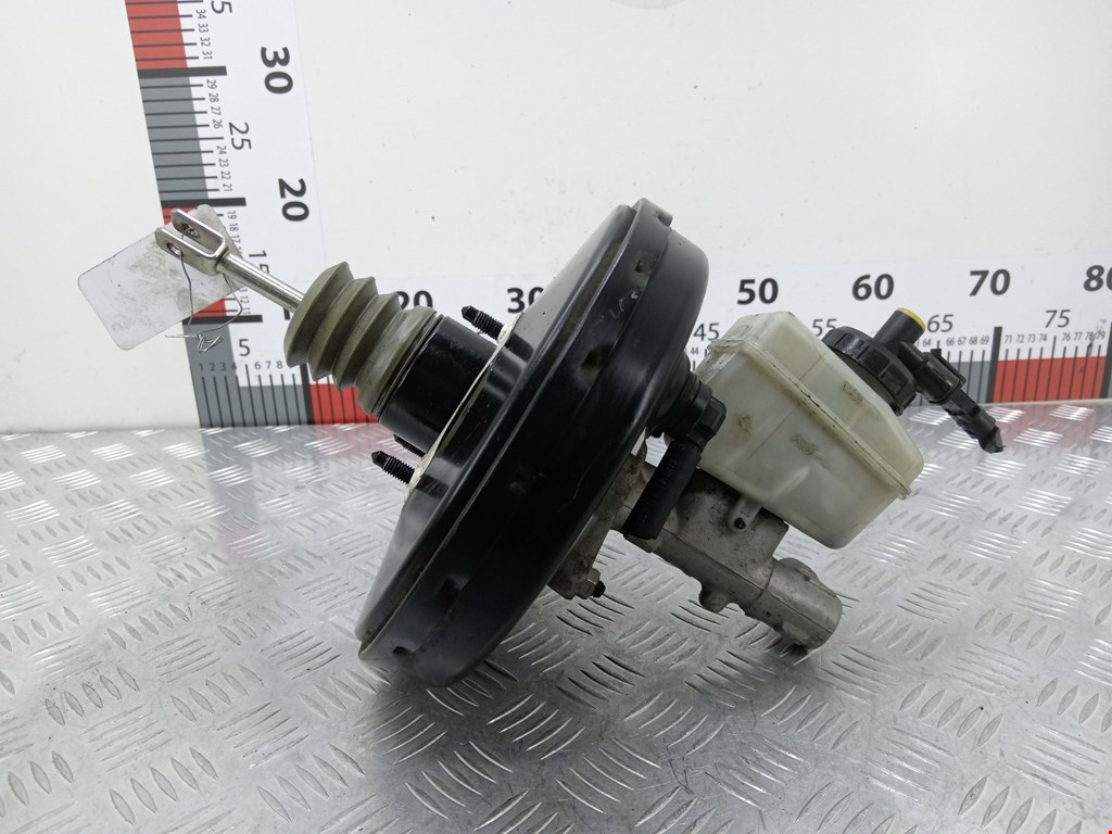 Усилитель тормозов вакуумный DACIA Sandero 2008-2012