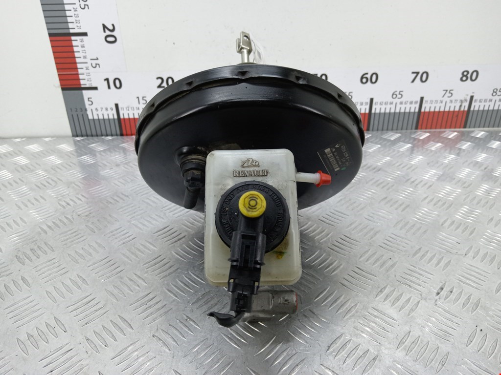 Усилитель тормозов вакуумный DACIA Sandero 2008-2012