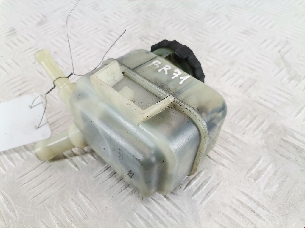 Бачок ГУР (гидроусилителя) TOYOTA Avensis 1997-2003