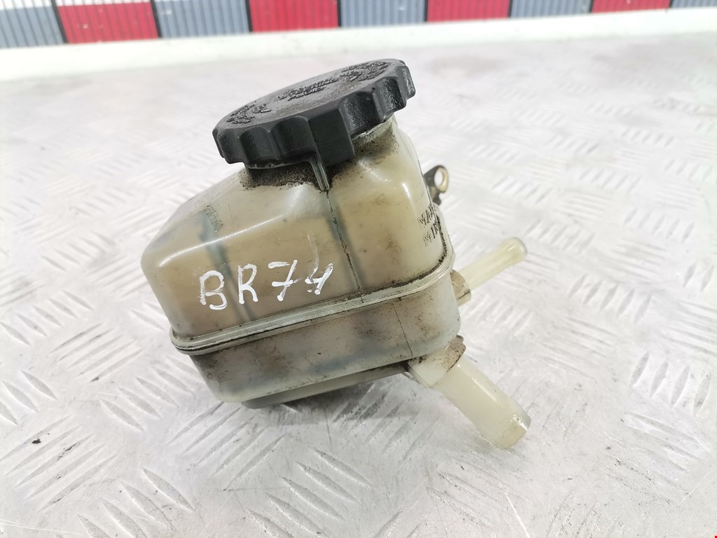 Бачок ГУР (гидроусилителя) TOYOTA Avensis 1997-2003