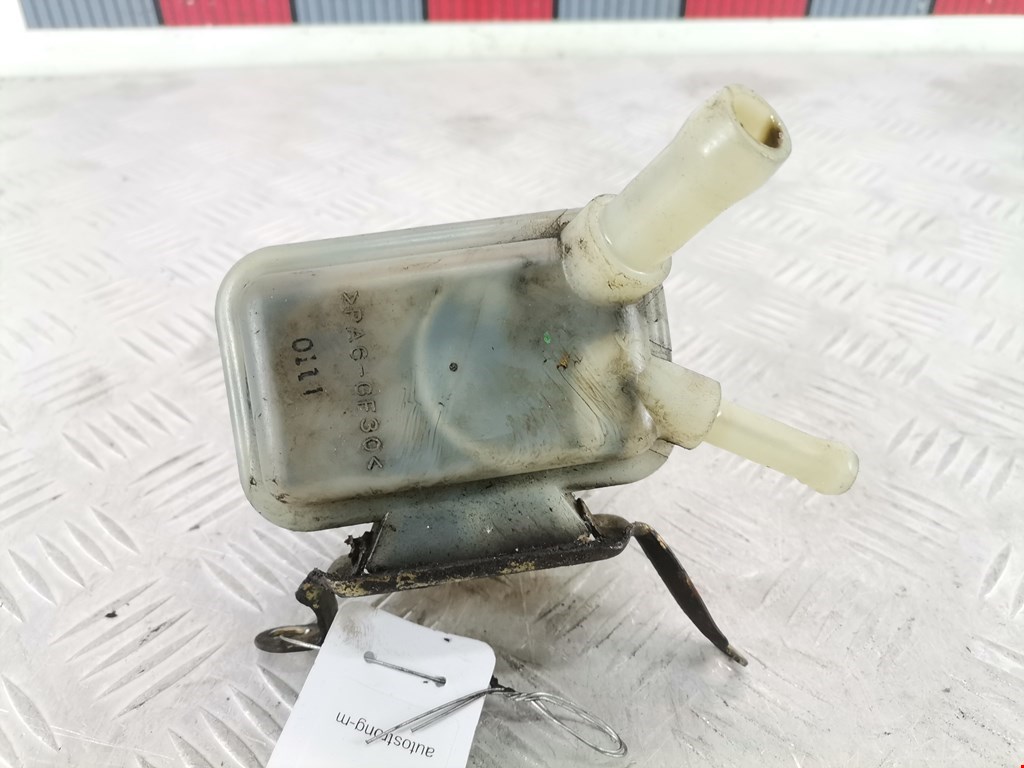 Бачок ГУР (гидроусилителя) TOYOTA Avensis 1997-2003