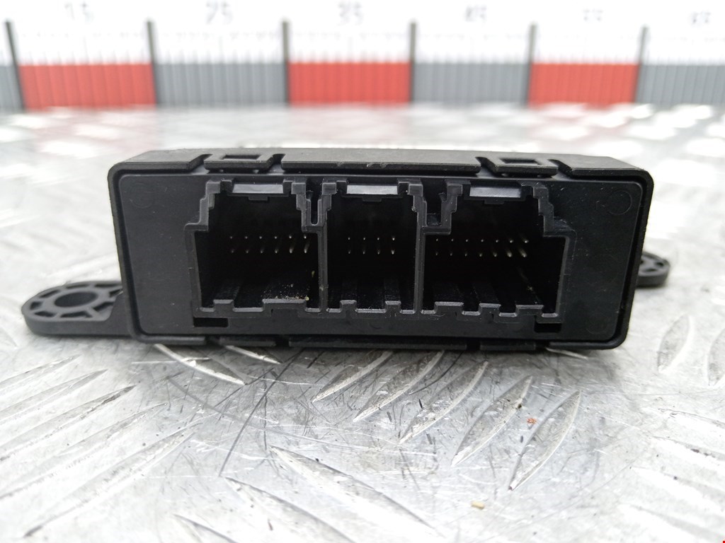 Блок управления парктрониками OPEL Insignia 2008-2017