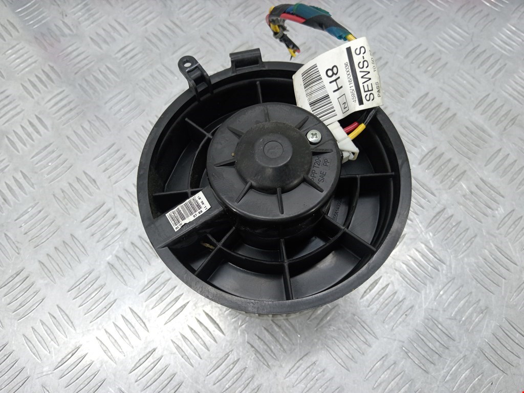 Моторчик (мотор) отопителя салона NISSAN Qashqai J10 2006-2013