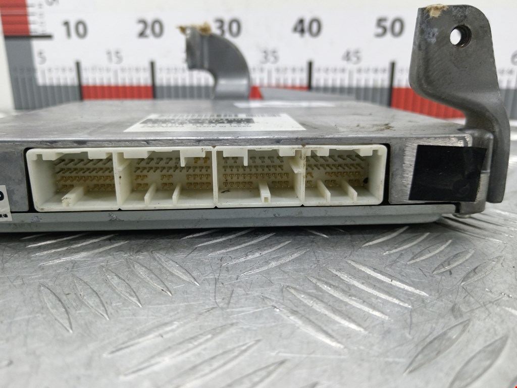 Блок управления двигателя (ЭБУ) TOYOTA Prius II XW20 2003-2012