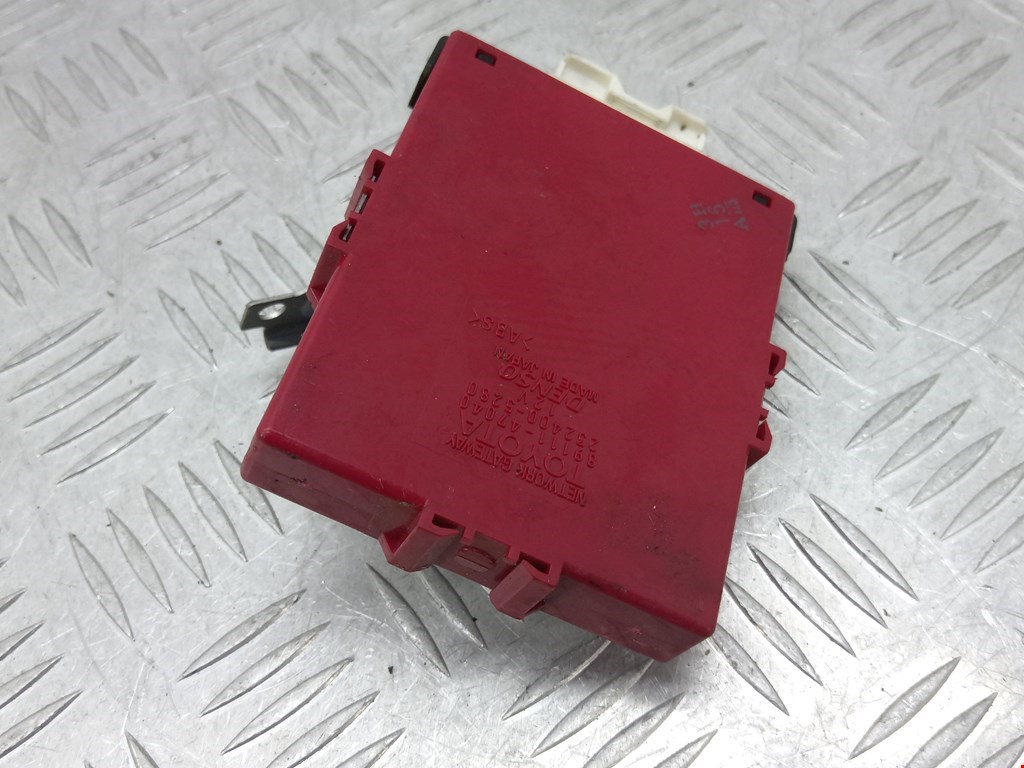 Блок комфорта TOYOTA Prius II XW20 2003-2012