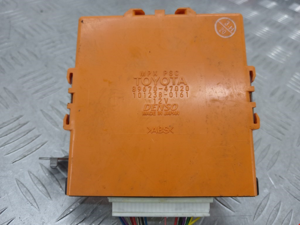 Блок комфорта TOYOTA Prius II XW20 2003-2012