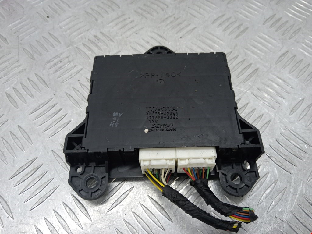Блок комфорта TOYOTA Prius II XW20 2003-2012