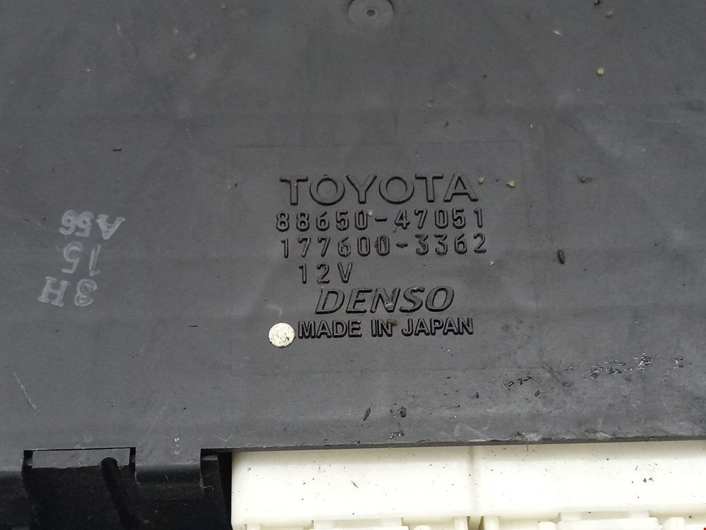 Блок комфорта TOYOTA Prius II XW20 2003-2012