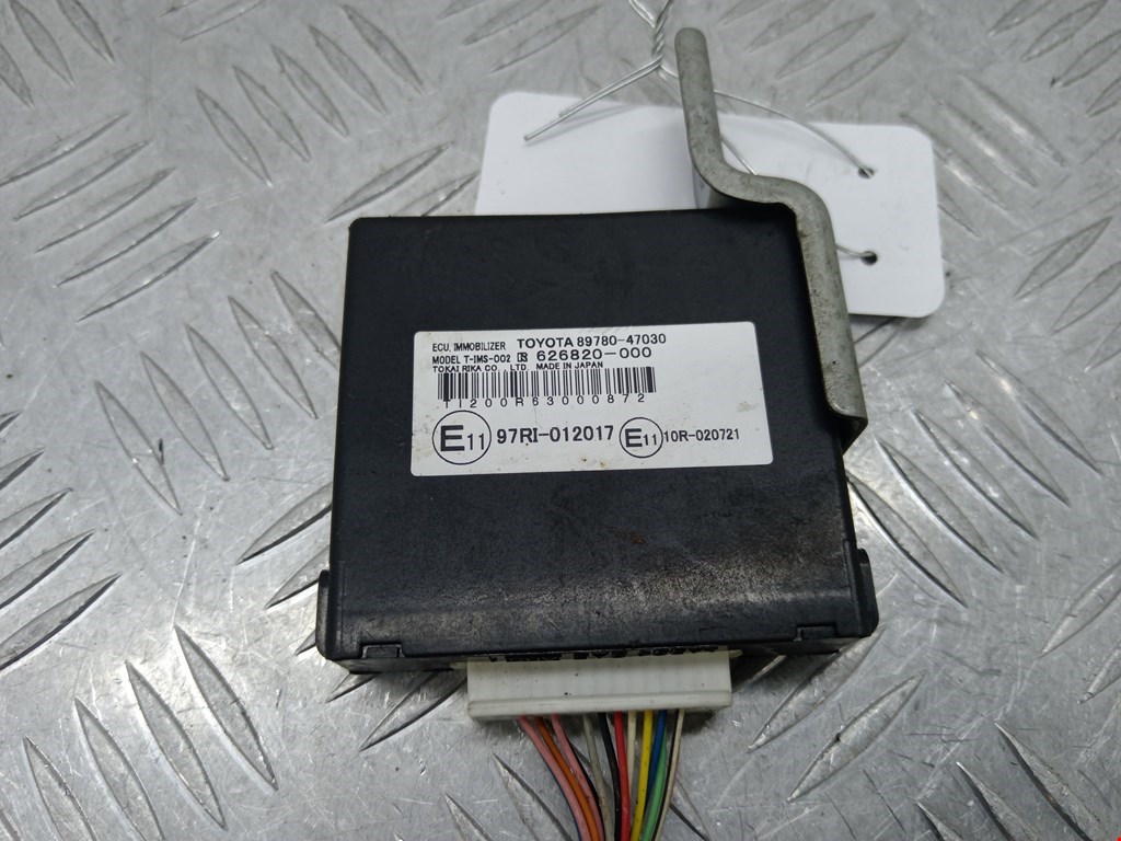 Иммобилайзер TOYOTA Prius II XW20 2003-2012