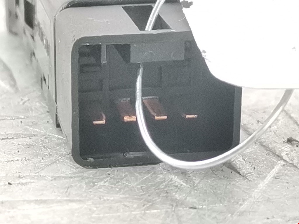 Кнопка антипробуксовочной системы HYUNDAI Santa Fe CM 2005-2012