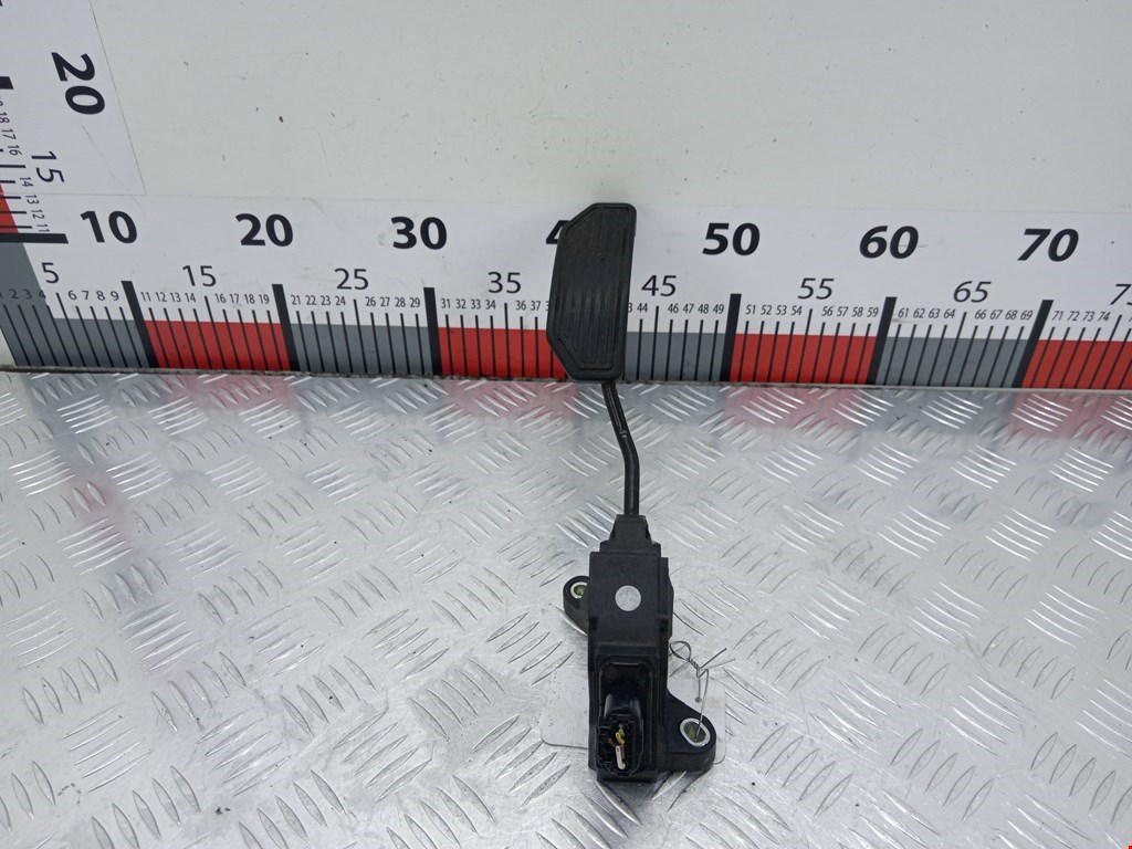 Педаль газа TOYOTA Auris E150 2006-2012