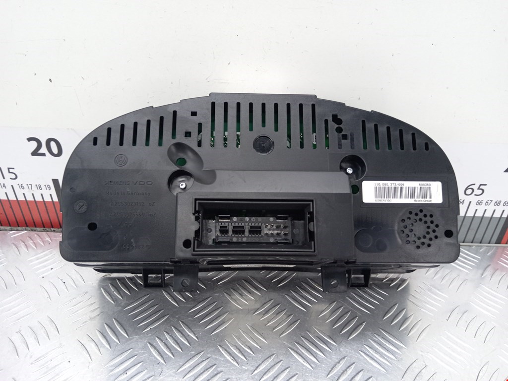 Панель приборов (щиток) VOLKSWAGEN Golf V 2003-2009