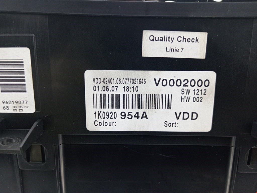 Панель приборов (щиток) VOLKSWAGEN Golf V 2003-2009