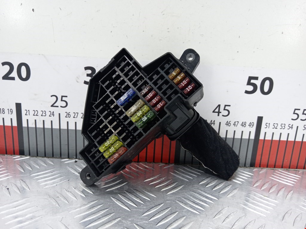 Датчик уровня в бачок омывателя VOLKSWAGEN Golf V 2003-2009