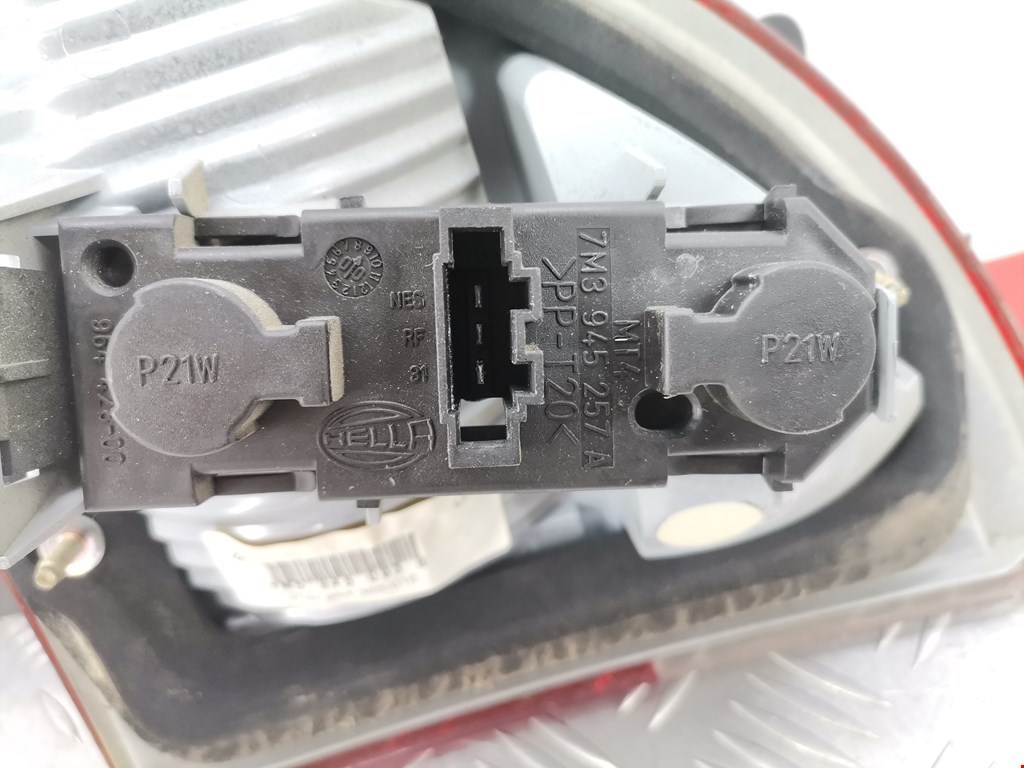 Фонарь задний внутренний левый FORD Galaxy 1995-2005