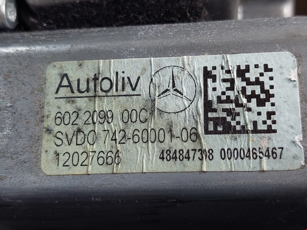 Ремень безопасности передний правый MERCEDES-BENZ CLS-Class C219 2004-2010