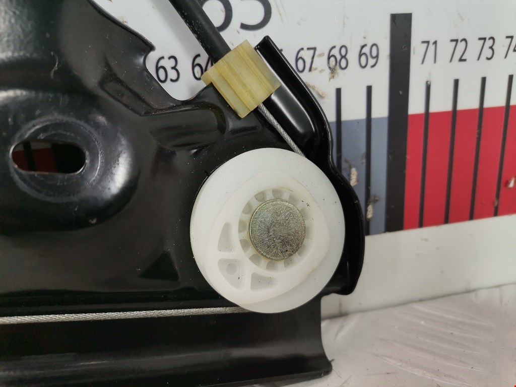 Стеклоподъемник задний левый BMW 7er 7 серия F01/F02/F04 2008-2015