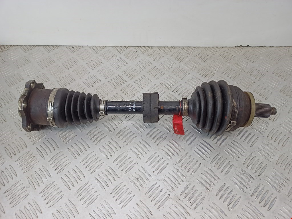 Полуось (привод, приводной вал) передняя левая VOLKSWAGEN Polo IV 2001-2009