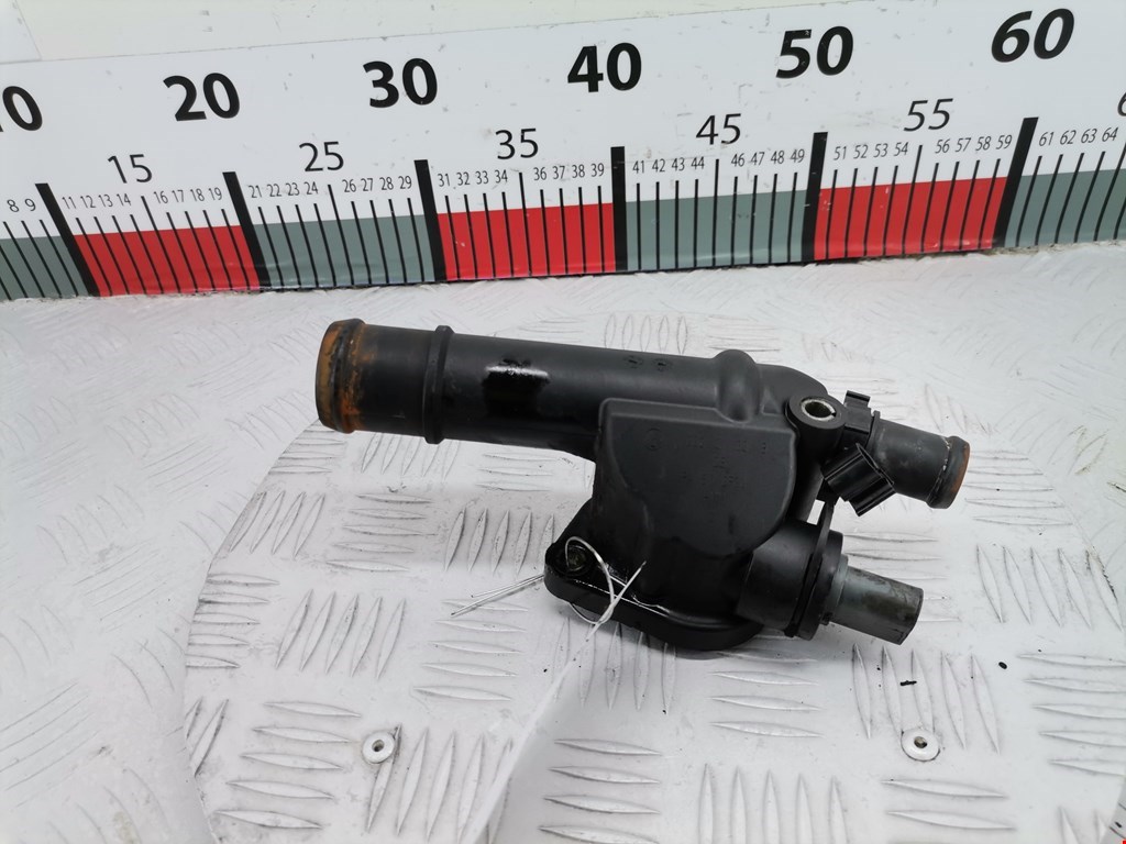 Тройник системы охлаждения VOLKSWAGEN Golf V 2003-2009