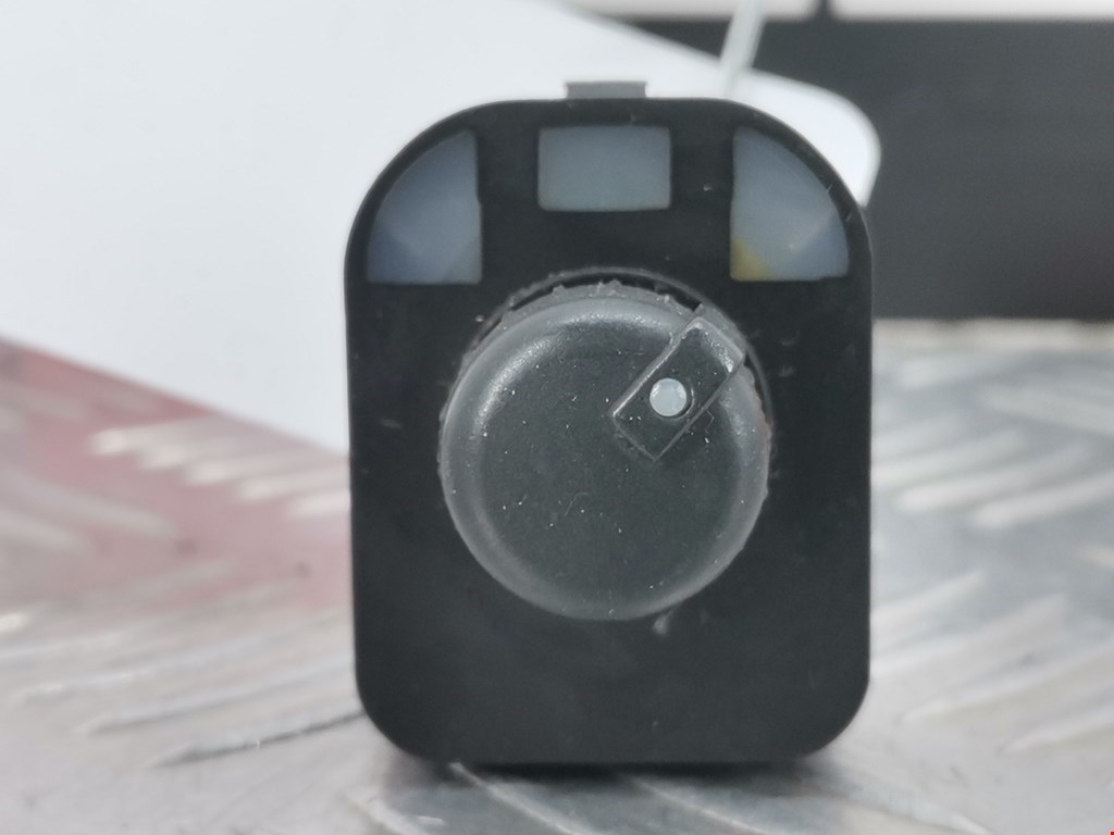 Блок управления зеркалами AUDI A6 C6 2004-2010