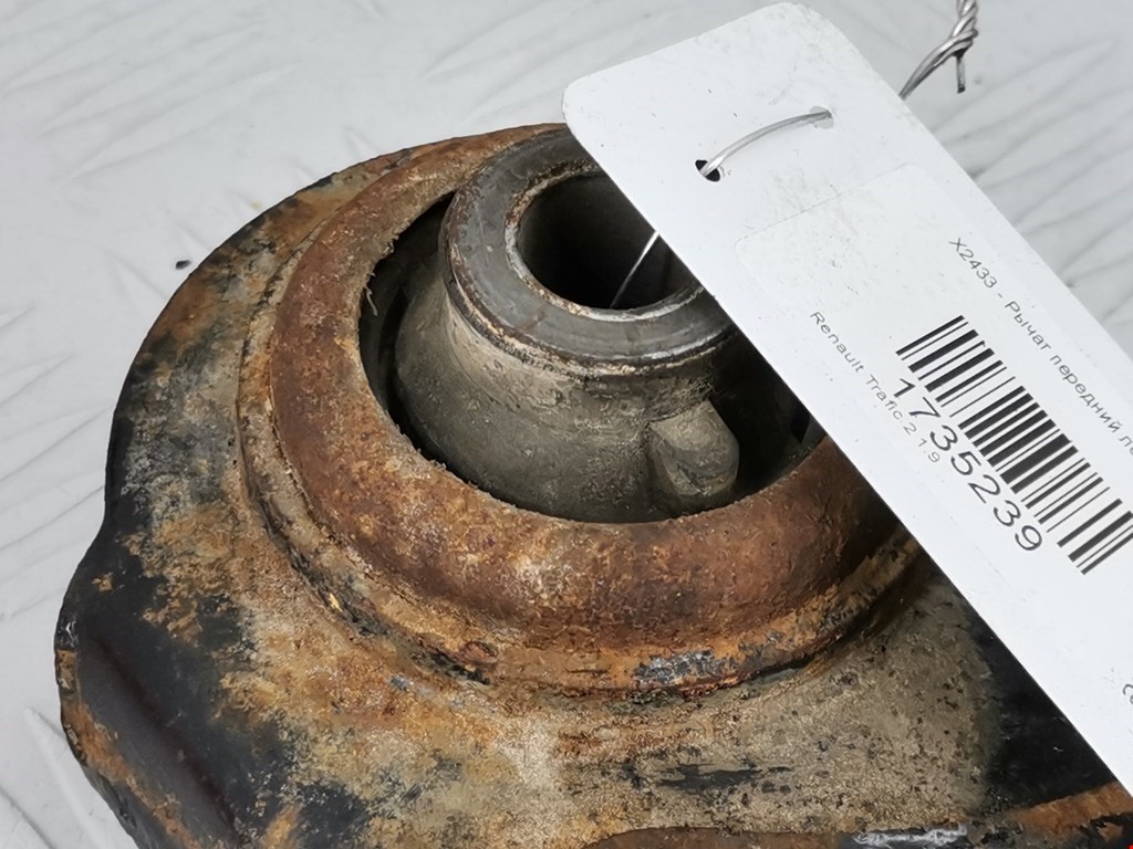 Рычаг передний левый RENAULT Trafic II 2001-2014