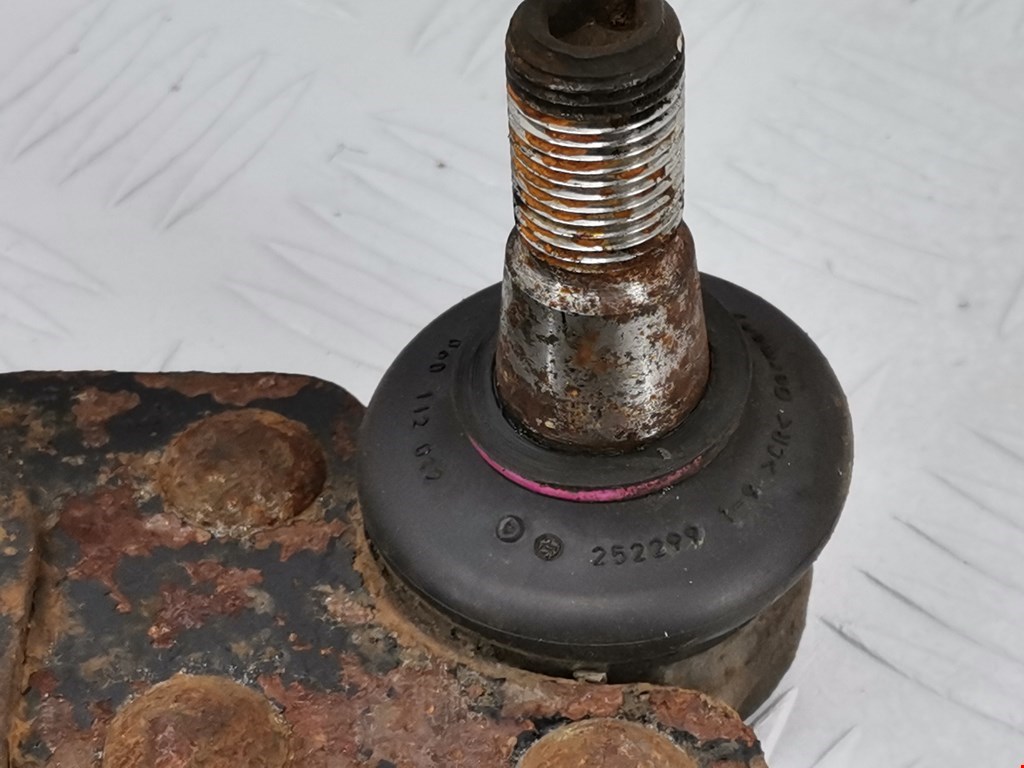 Рычаг передний левый RENAULT Trafic II 2001-2014