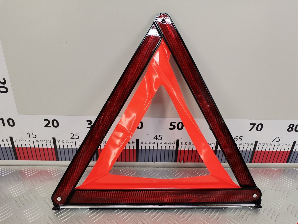 Знак аварийной остановки AUDI A5 2007-2016