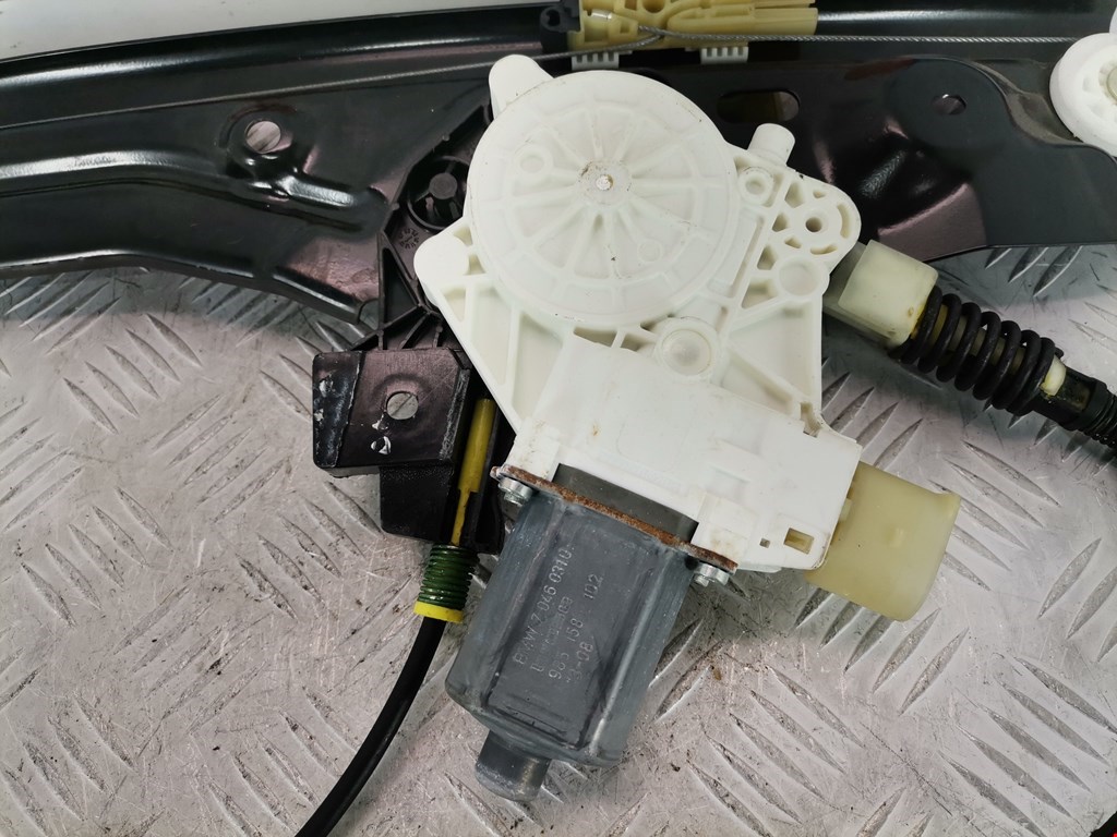 Стеклоподъемник передний левый BMW 7er 7 серия F01/F02/F04 2008-2015