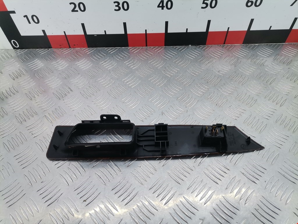 Кнопка стеклоподъемника AUDI A8 D2 1994-2002