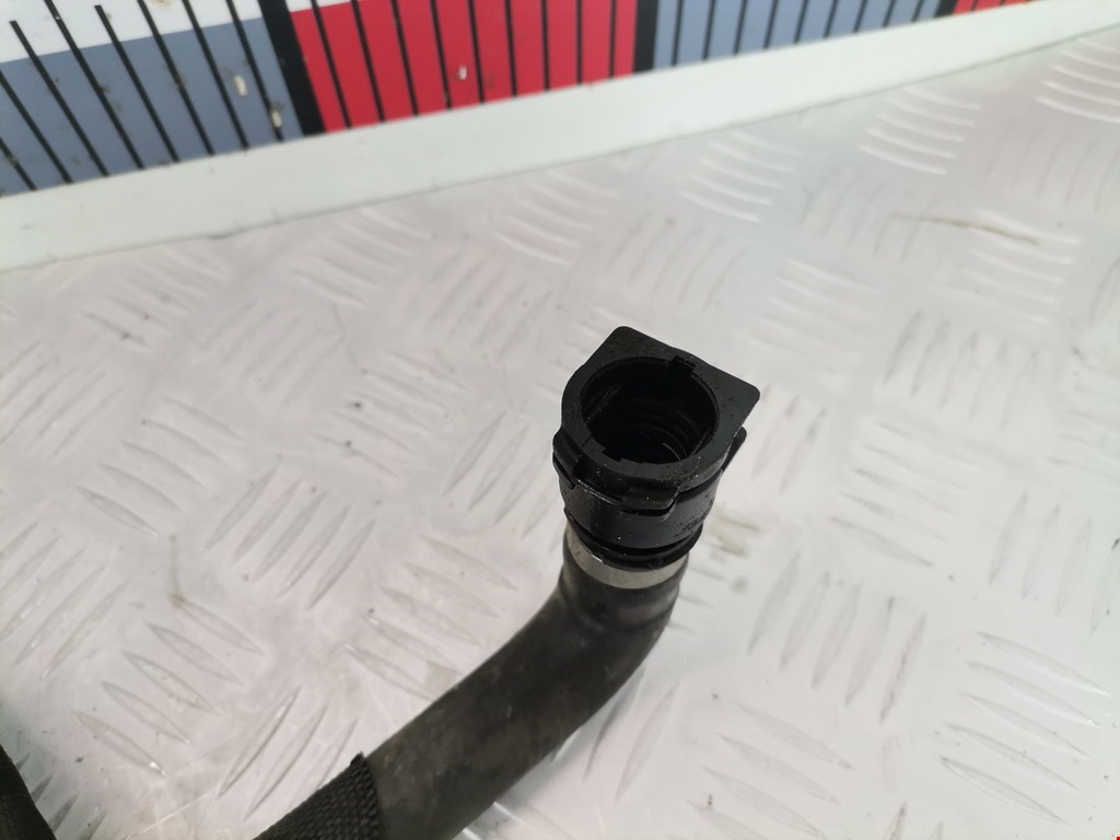 Патрубок BMW 7er 7 серия F01/F02/F04 2008-2015