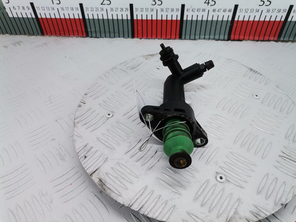 Цилиндр сцепления рабочий VOLKSWAGEN Polo IV 2001-2009