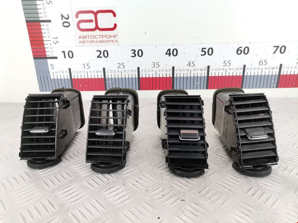 Дефлектор воздушный TOYOTA Prius II XW20 2003-2012