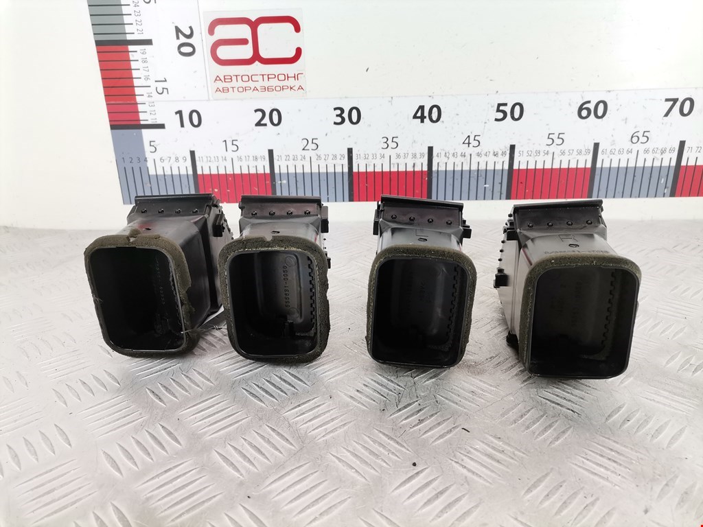 Дефлектор воздушный TOYOTA Prius II XW20 2003-2012