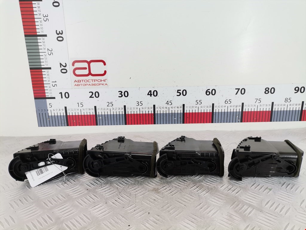 Дефлектор воздушный TOYOTA Prius II XW20 2003-2012