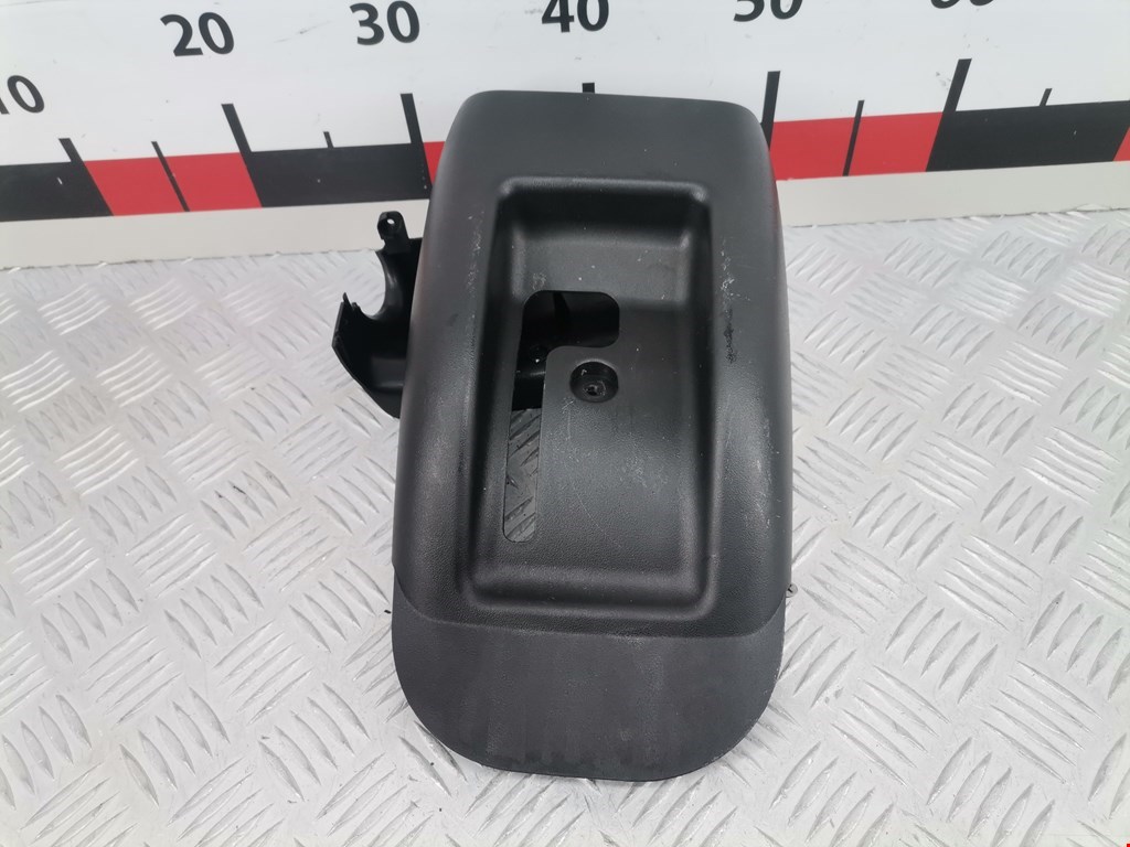 Кожух рулевой колонки TOYOTA Prius II XW20 2003-2012